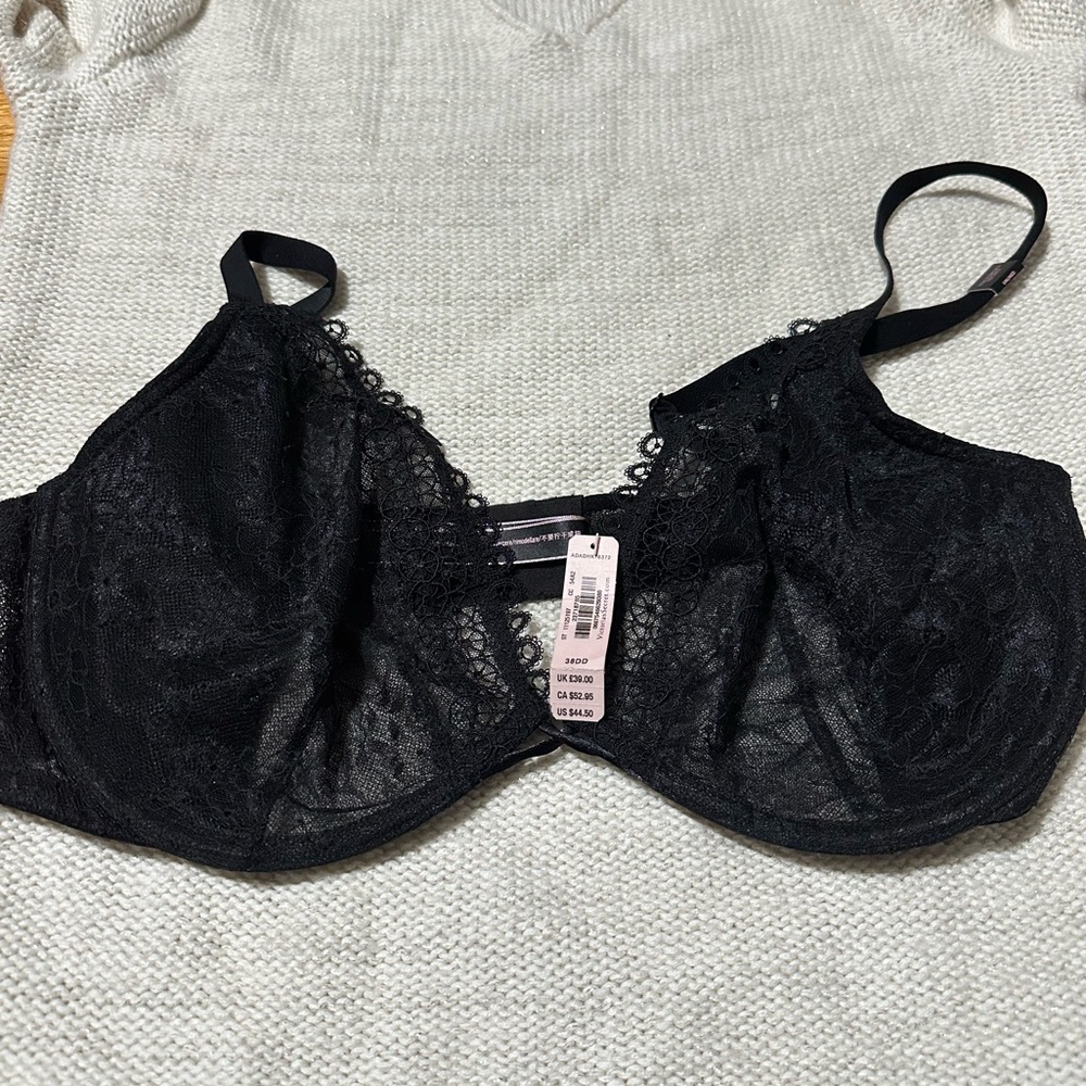 Victorias Secret Very Sexy Black lace plunge bra 38DD